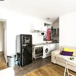 Lauriston Halldis Apartment