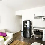 Lauriston Halldis Apartment